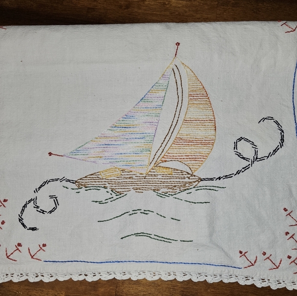 Vintage, handstitched Sail Boat Table Runner. - Picture 1 of 10
